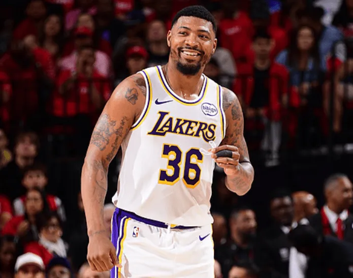 GA黄金甲-湖人半场13次失误、詹姆斯3次&amp;amp;斯马特4次，火箭全队仅4失误