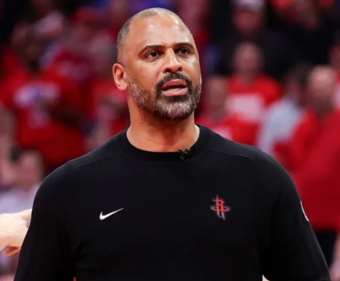 GA黄金甲平台-火记：火箭本该带着2-2的比分去洛杉矶，上场应该赢的